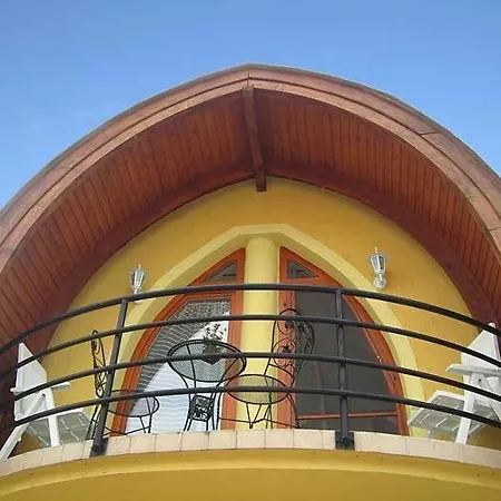 Lägenhet Nadas Tarsashaz