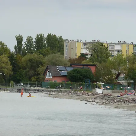 Апартаменты Nadas Tarsashaz Балатонлелле