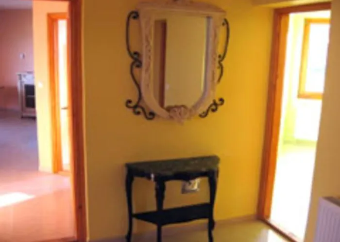 Apartment Nadas Tarsashaz Balatonlelle