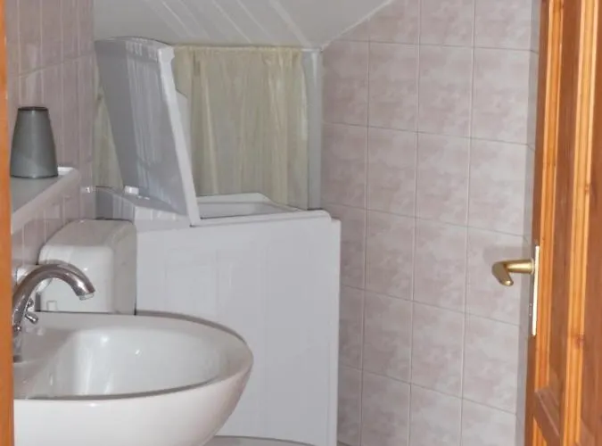 Nadas Tarsashaz 아파트 발라톤엘