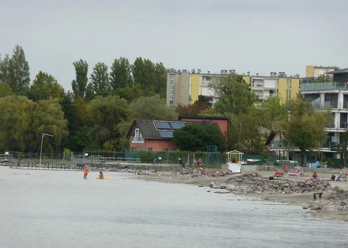 아파트 Nadas Tarsashaz 발라톤엘